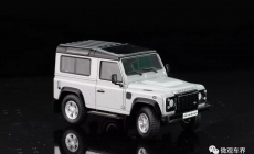 Land Rover Defender 90 – silver 2014 1/43