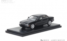 Jaguar XJ6 (X350) - Ebony Black 1/64